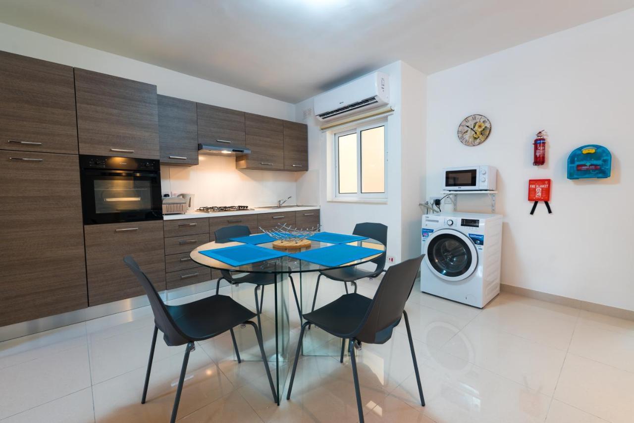 Sh5A-Qawra Prime Location 2 Bedroom Apartment St. Paul's Bay Exteriör bild