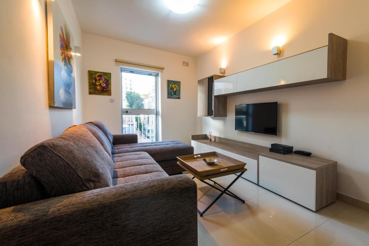 Sh5A-Qawra Prime Location 2 Bedroom Apartment St. Paul's Bay Exteriör bild