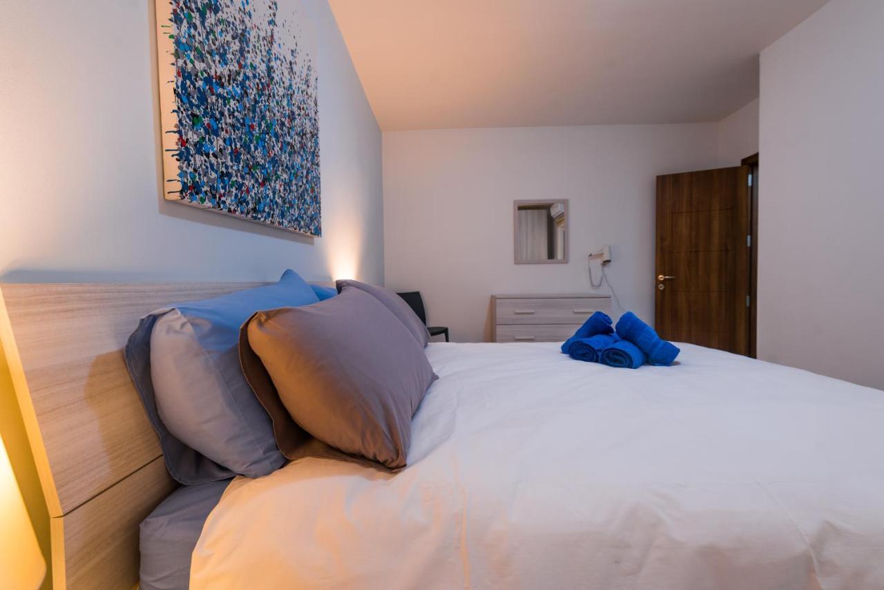 Sh5A-Qawra Prime Location 2 Bedroom Apartment St. Paul's Bay Exteriör bild